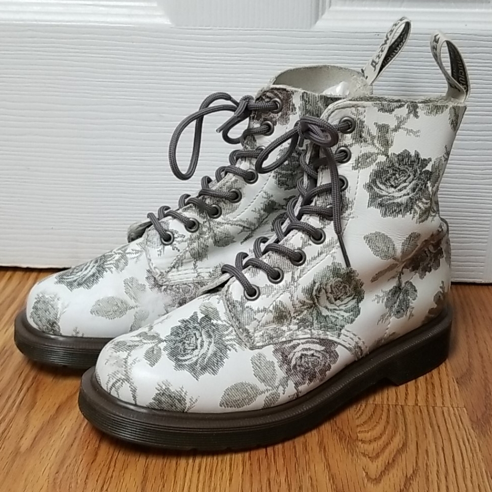 RARE Dr Martens Pascal Floral Tapestry boots